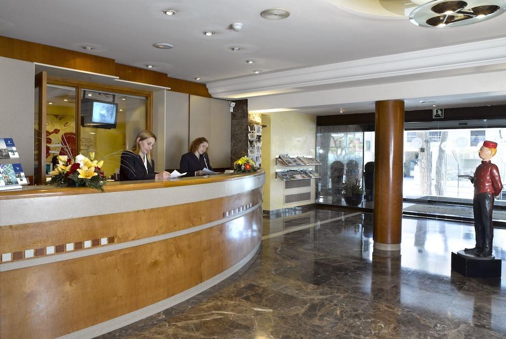 Ciudad De Castelldefels Hotel Luaran gambar